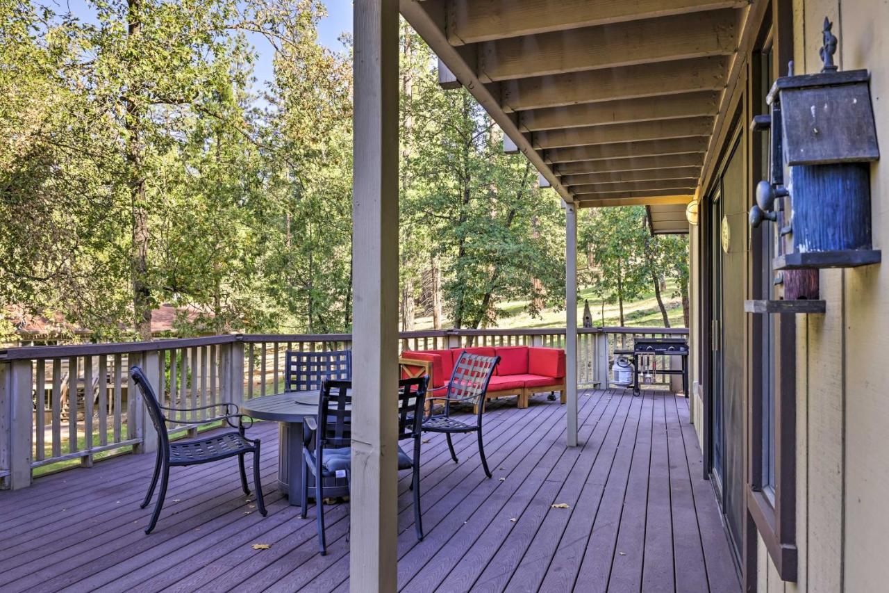 Spacious Groveland Cabin With Wraparound Deck! エクステリア 写真