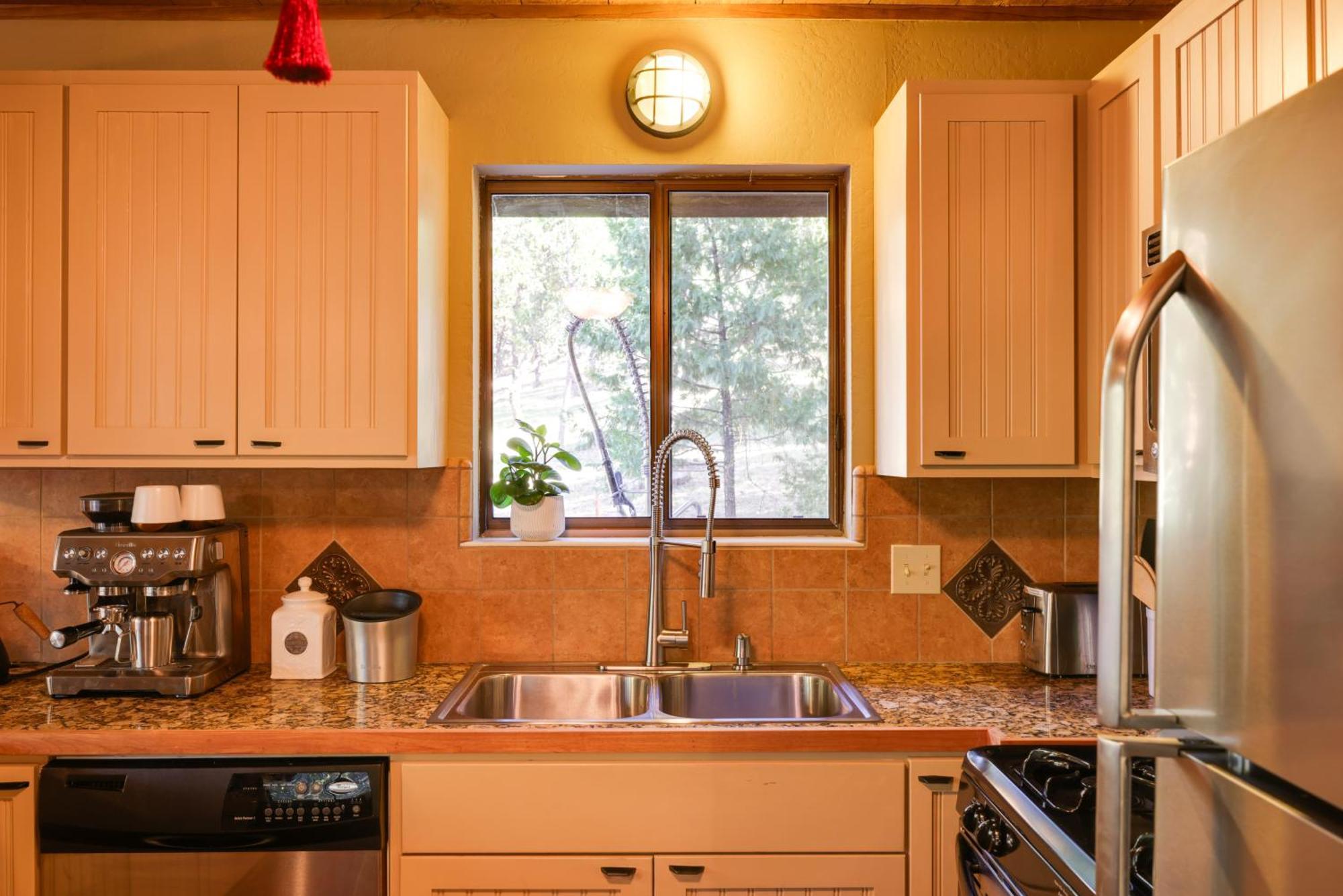 Spacious Groveland Cabin With Wraparound Deck! エクステリア 写真