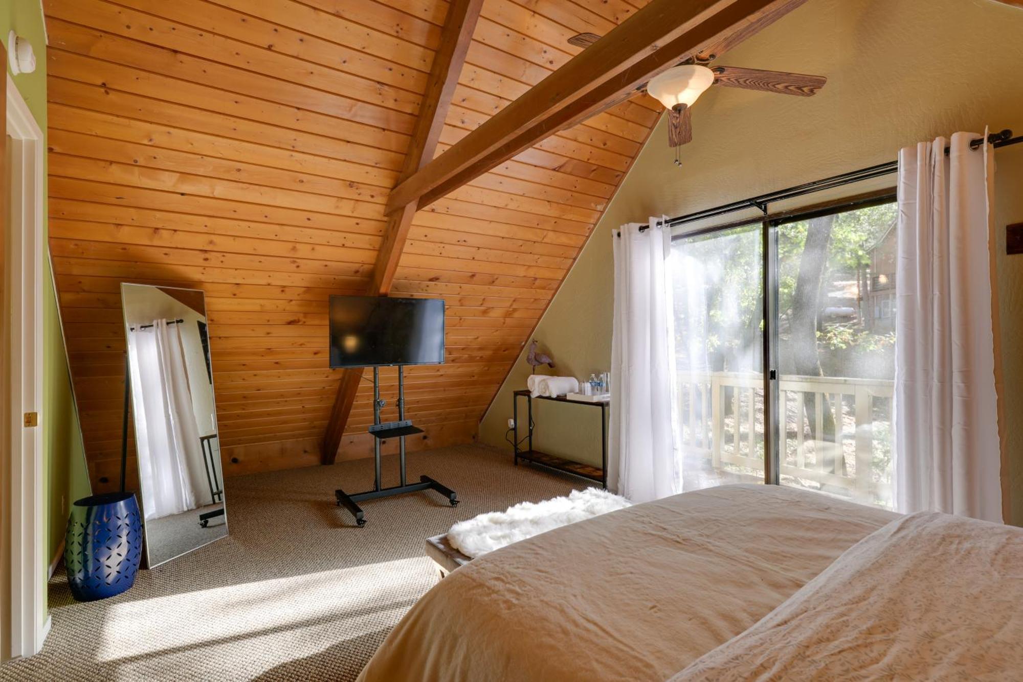 Spacious Groveland Cabin With Wraparound Deck! エクステリア 写真