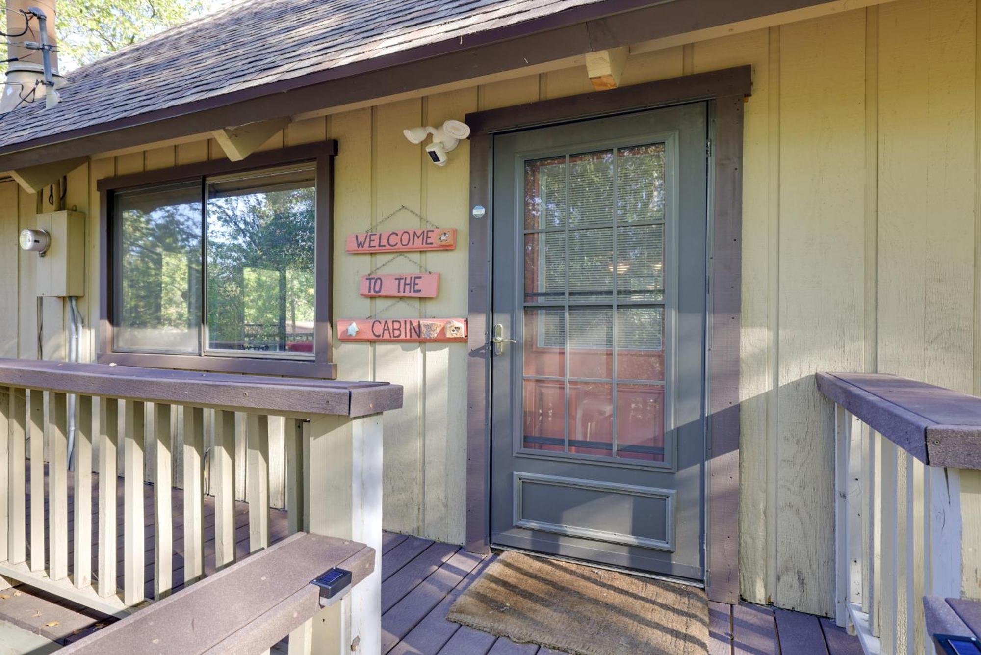 Spacious Groveland Cabin With Wraparound Deck! エクステリア 写真