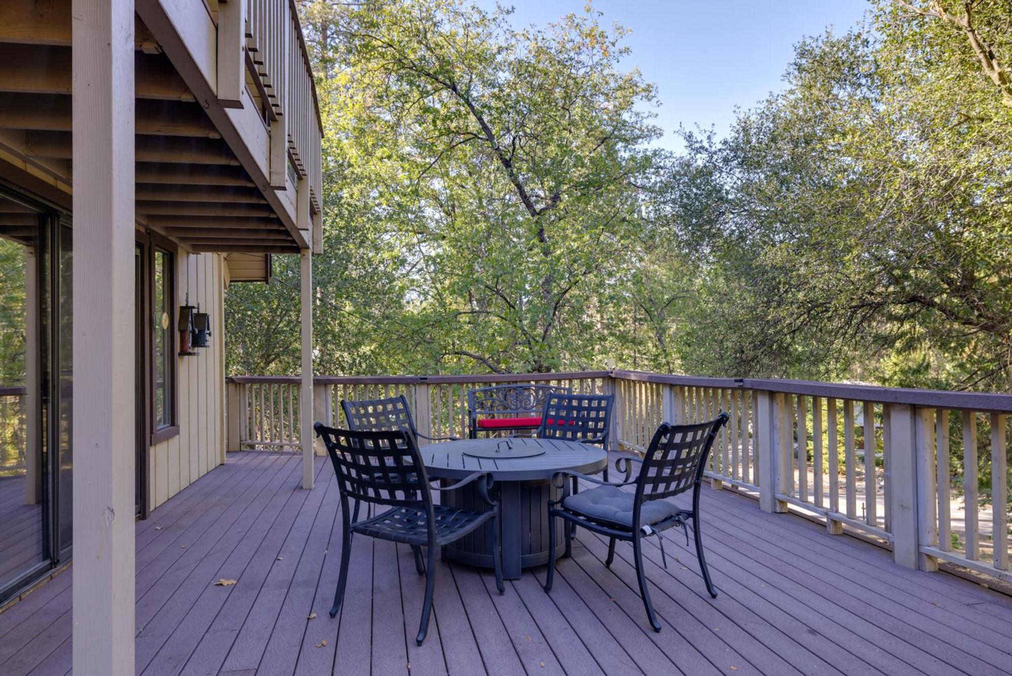 Spacious Groveland Cabin With Wraparound Deck! エクステリア 写真